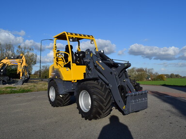 Eurotrac W13F € 155
