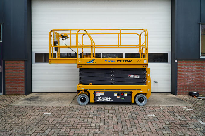 XCMG XG1212AC Scharhoogwerker € 136,25